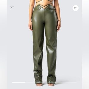 Finesse - leather pants